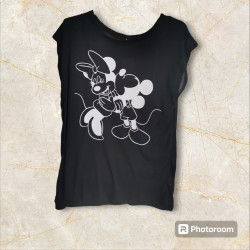 CAMISETA MICKEY Y MINNIE BESO LISA